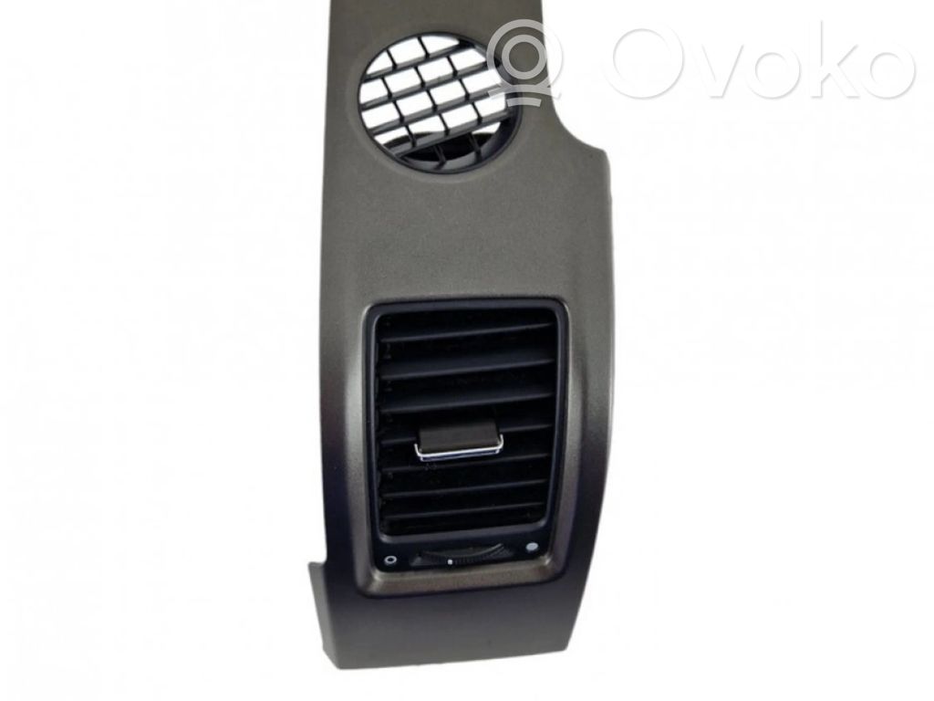 Rejilla de ventilación central del panel   9762MK010