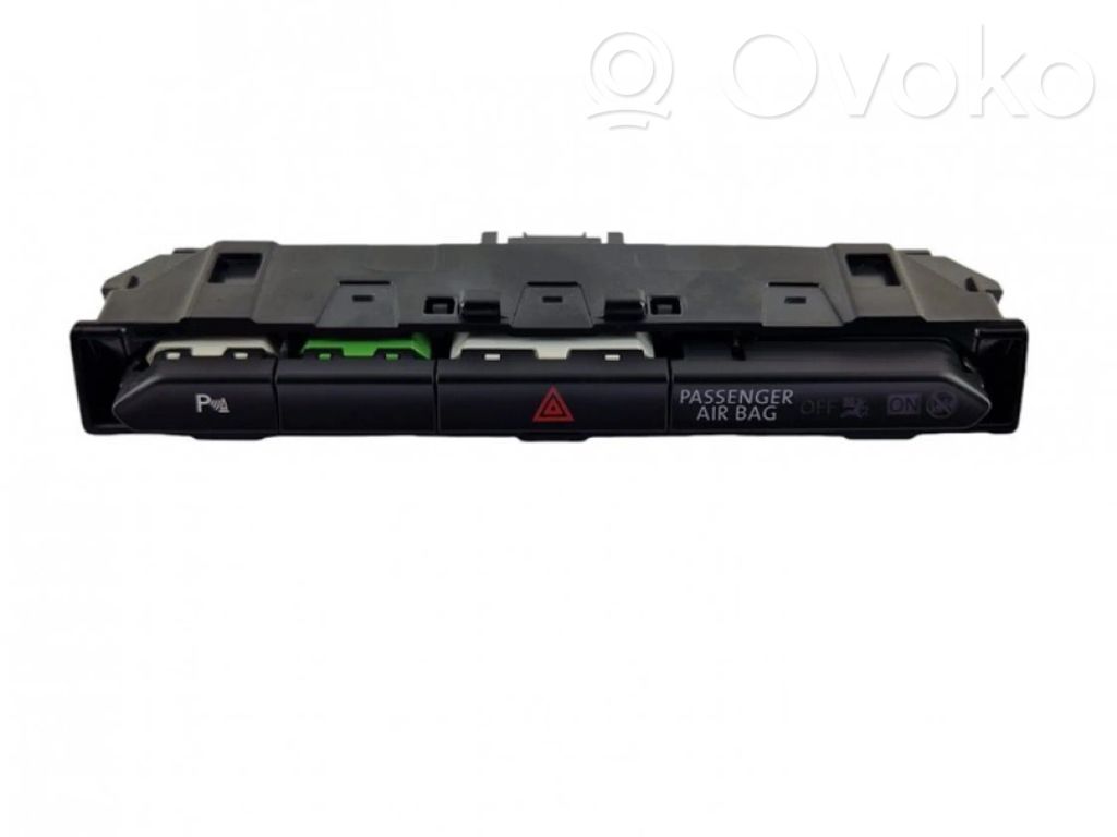 Botón interruptor de luz de peligro   13007900,3G1853770A