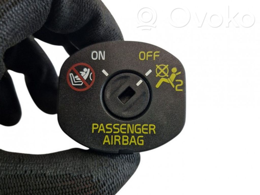 Volvo V40 Interruttore airbag passeggero on/off