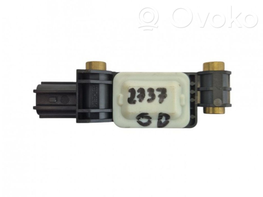 Audi A4 S4 B8 8K Senzor impact/declanșare airbag