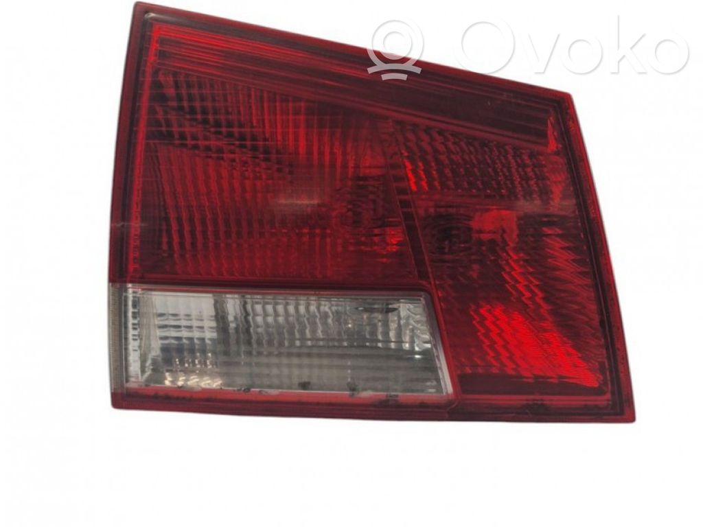 Lampy tylnej klapy bagażnika   24469463L,13184024,24469463