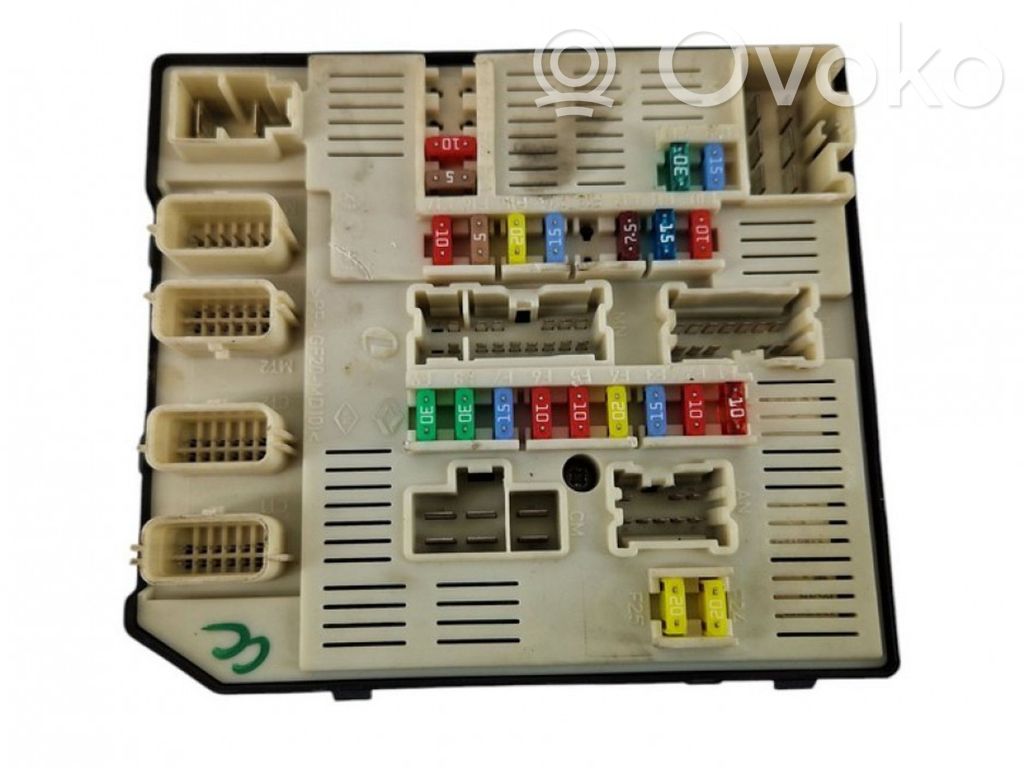 Renault Laguna III Fuse module 
