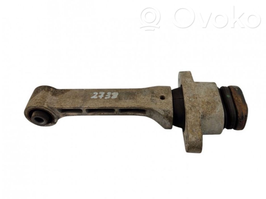KIA Sorento Engine mount bracket 