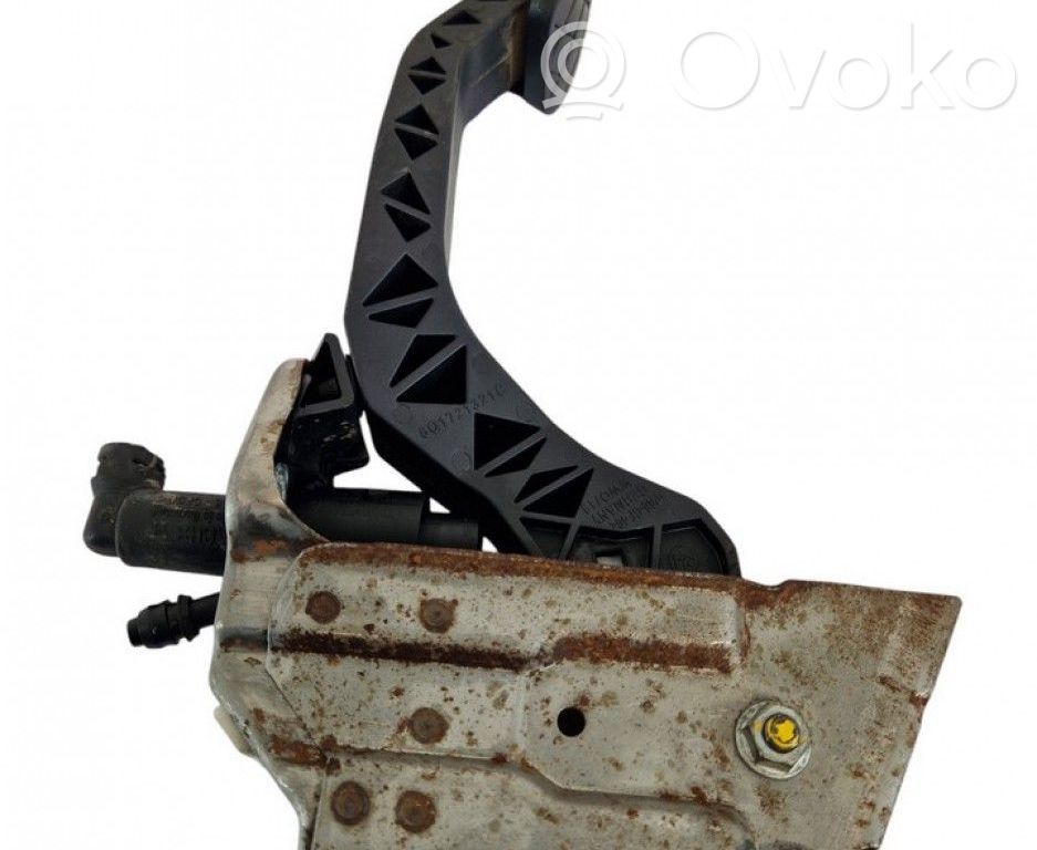 Skoda Roomster (5J) Pedale della frizione