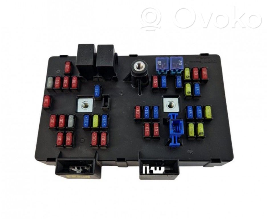 Opel Antara Fuse module 