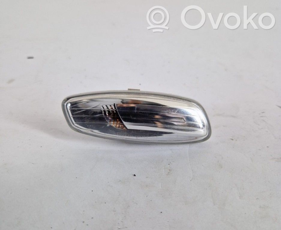 Peugeot 3008 I Seitenblinker 