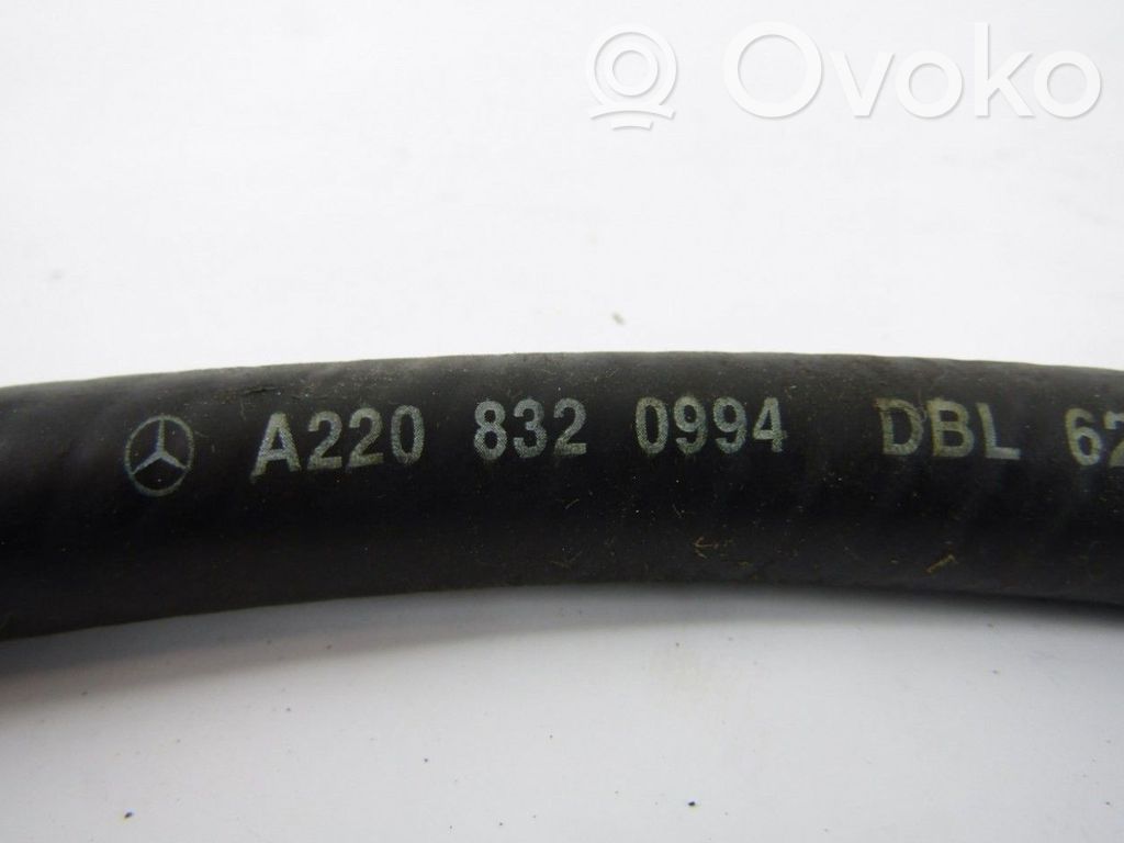 Mercedes-Benz S W220 Rura / Wąż dolotowy powietrza 