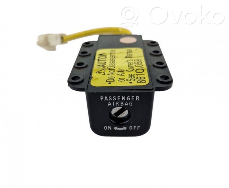 Mitsubishi Pajero Interruptor de encendido/apagado del airbag de pasajero 