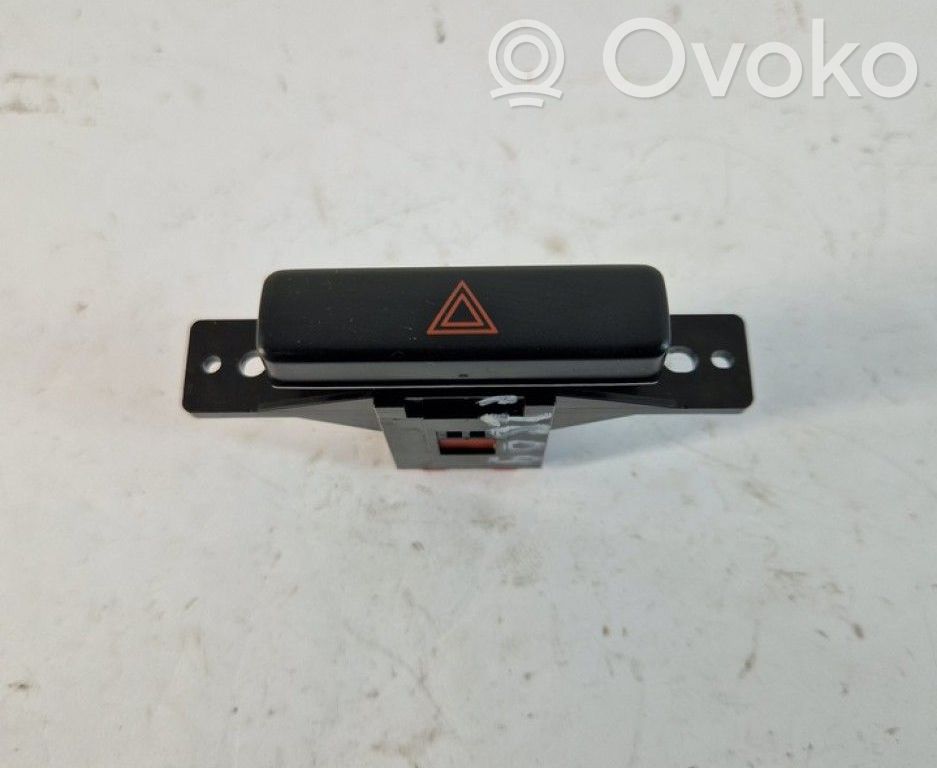 Suzuki Grand Vitara II Interruttore luci di emergenza 