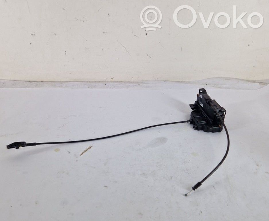 Renault Clio III Aizmugurē slēdzene 
