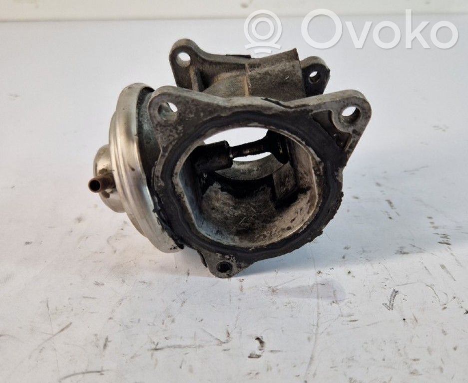 Volkswagen Touran I Soupape vanne EGR