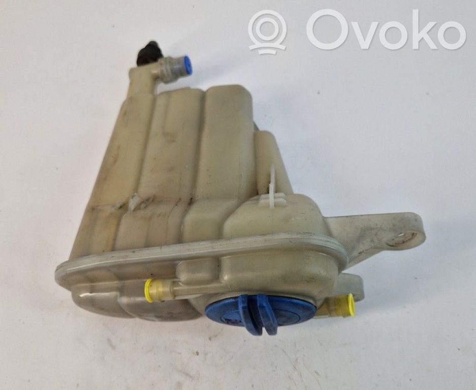 Audi A4 S4 B8 8K Serbatoio di compensazione del liquido refrigerante/vaschetta