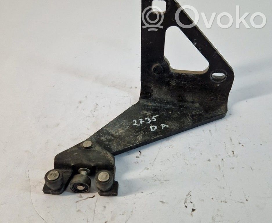 Opel Vivaro Zawiasy drzwi tylnych / Komplet 