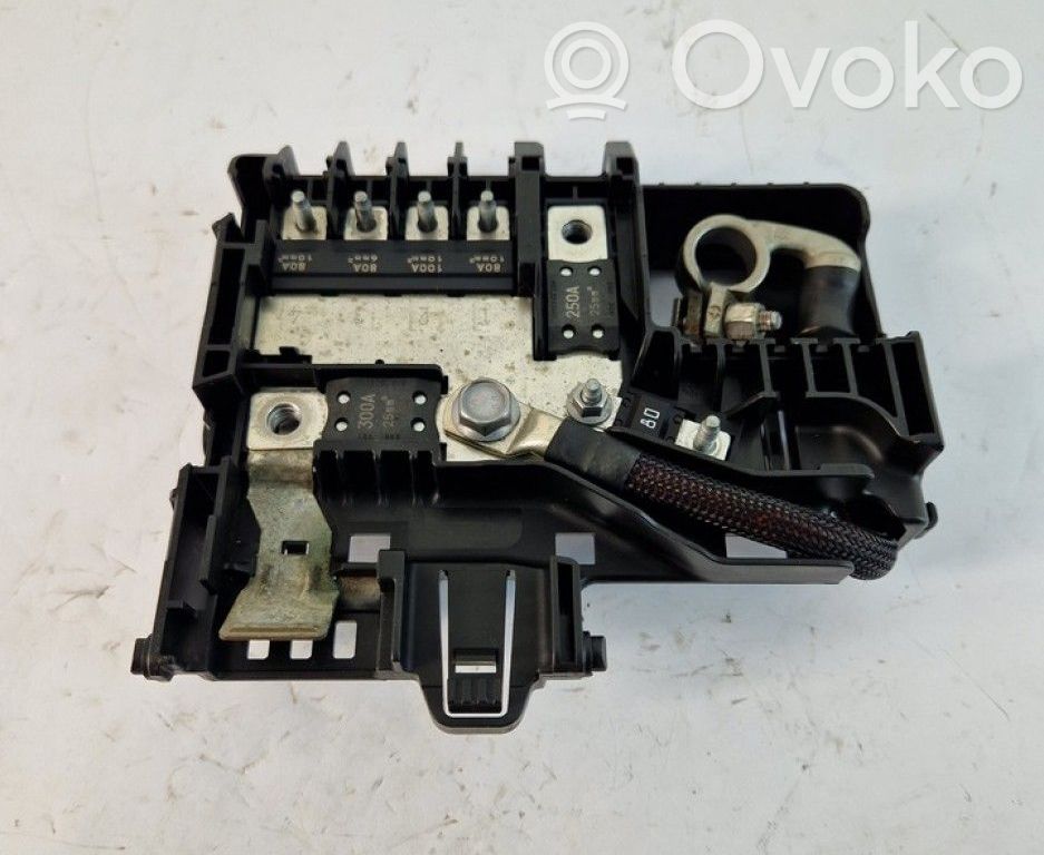 Opel Corsa E Módulo de fusible 
