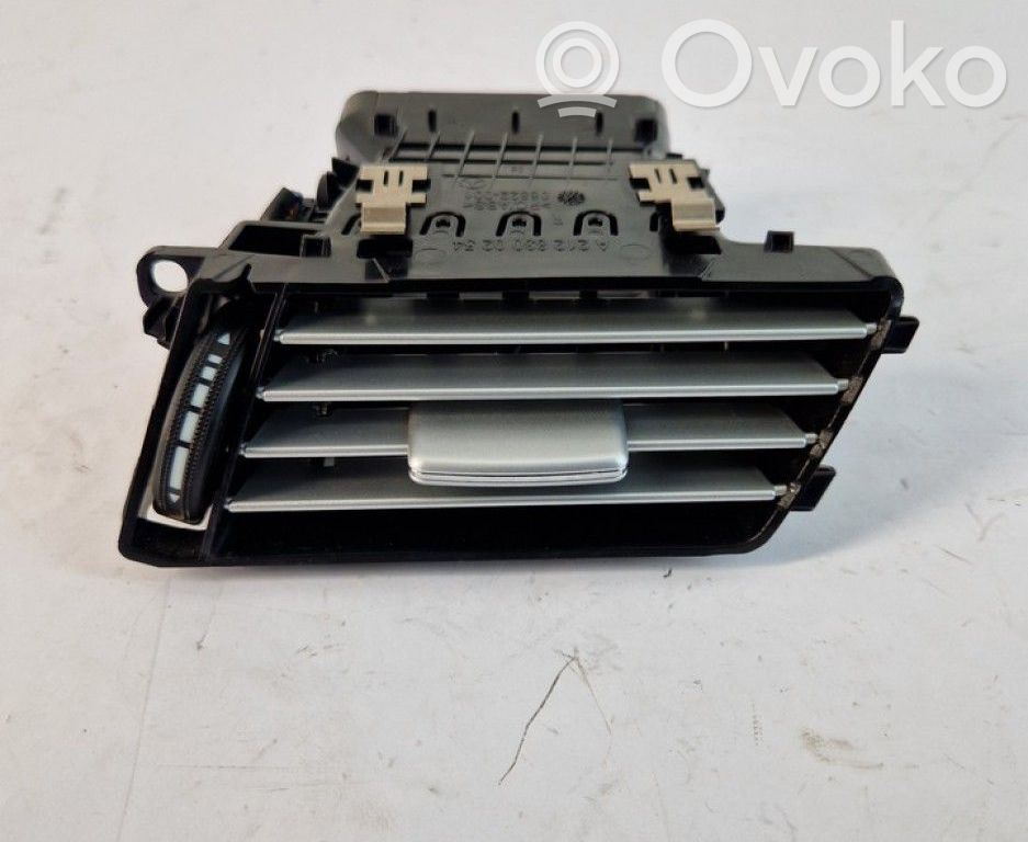 Mercedes-Benz E W212 Rejilla de ventilación central del panel 