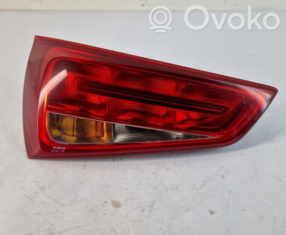 Audi A1 Luces portón trasero/de freno 