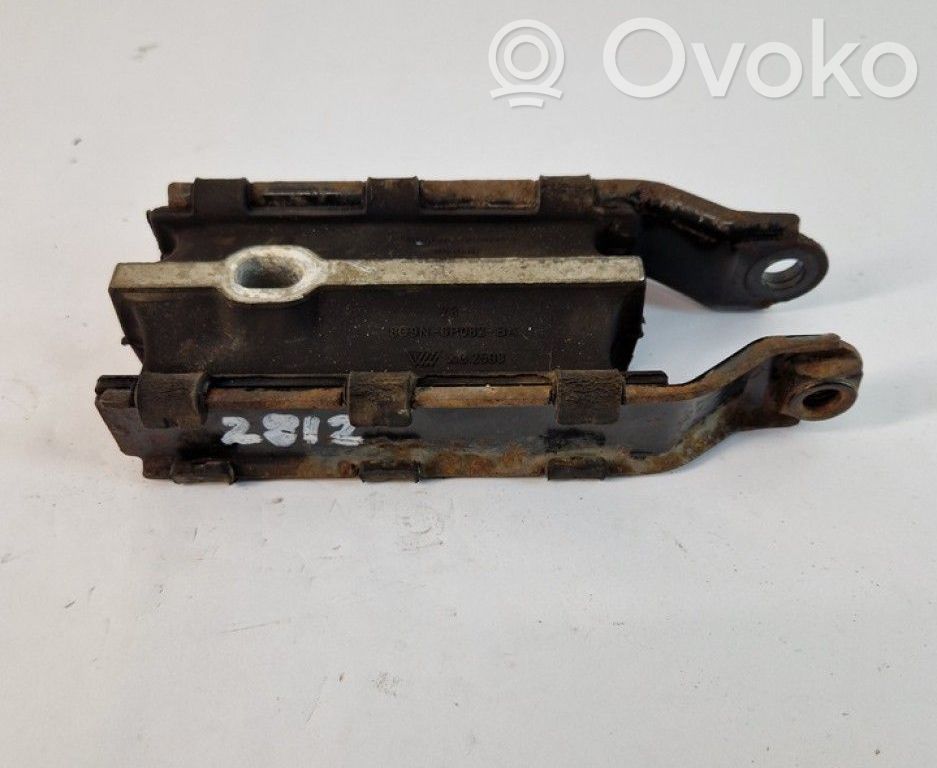 Engine mount bracket   31262935,31262935,31262935,8G9N6P082BA