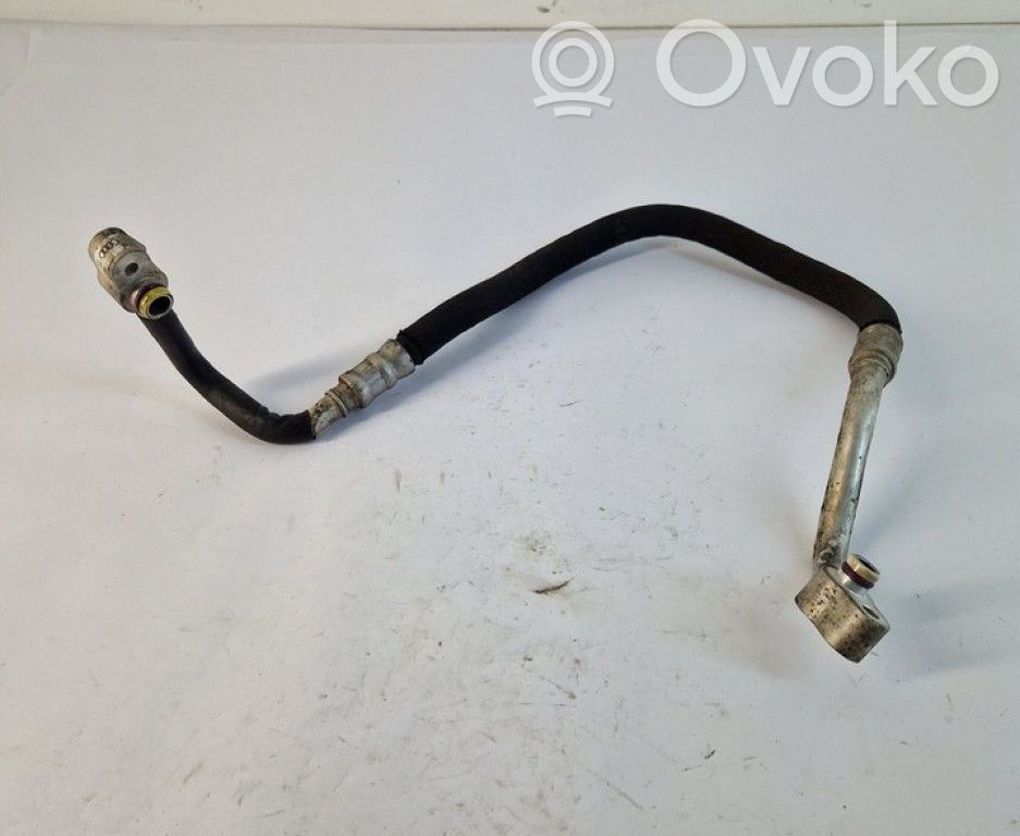 Ilmastointilaitteen putki (A/C)   4F0260701M,4F0260701M,4F0260701M
