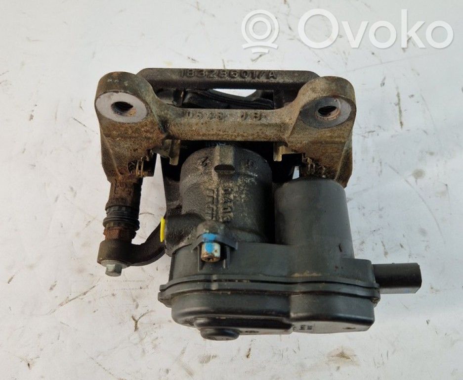 Jeep Cherokee Pinza del freno posteriore 