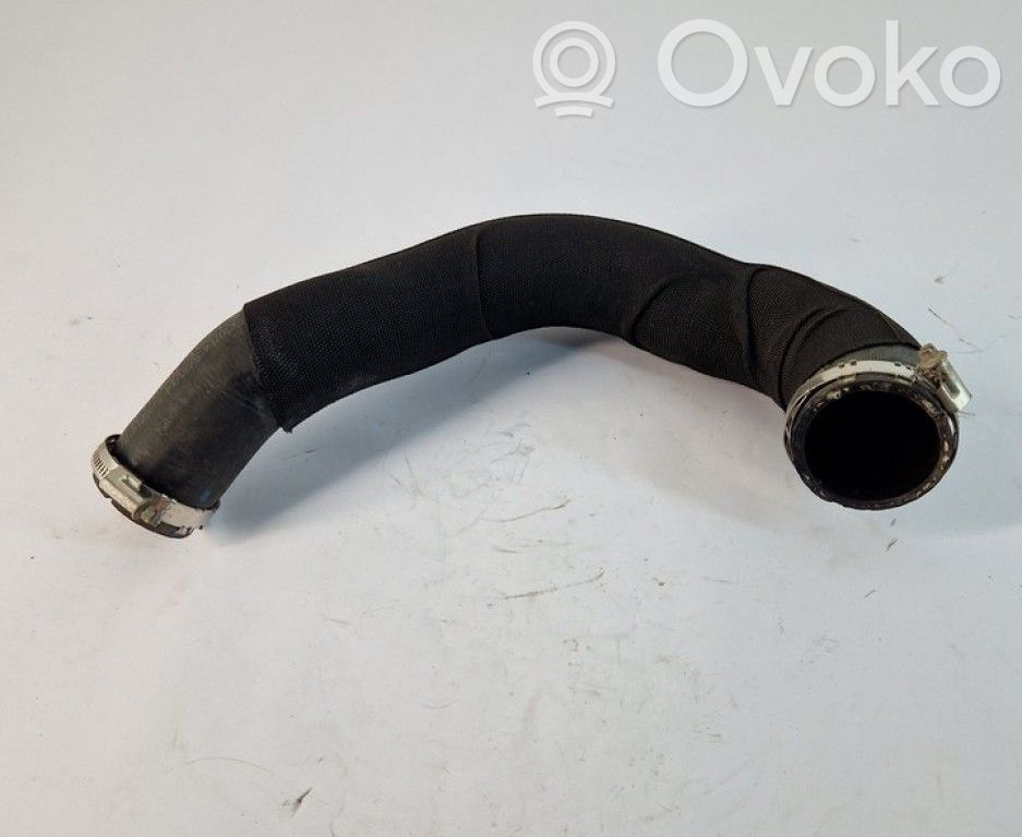 Audi A4 S4 B8 8K Furtun/conductă intercooler 