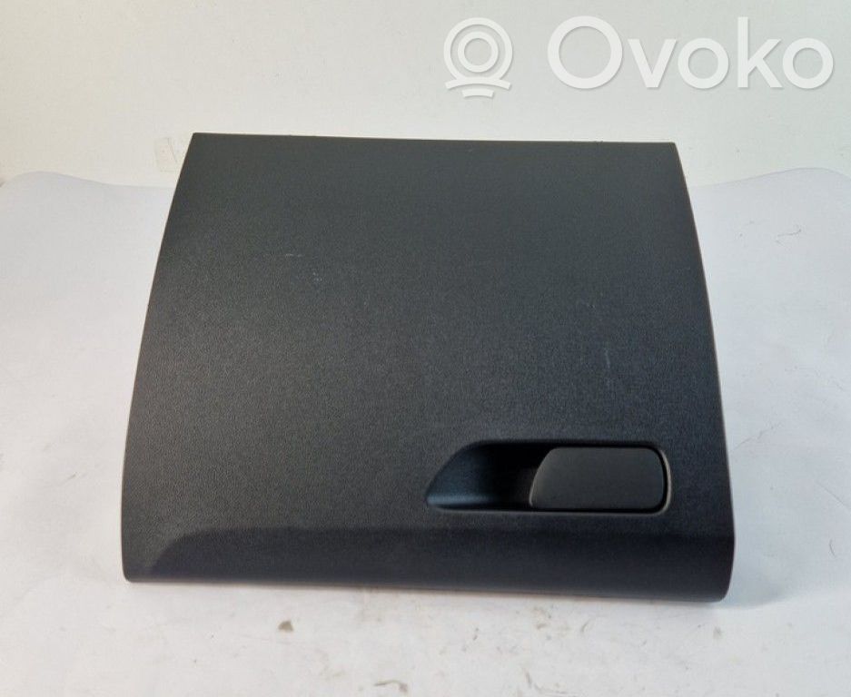 Ford Puma Handschuhfach
