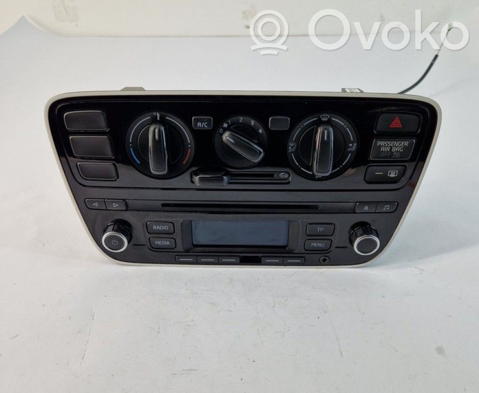 Volkswagen Up Panel / Radioodtwarzacz CD/DVD/GPS 