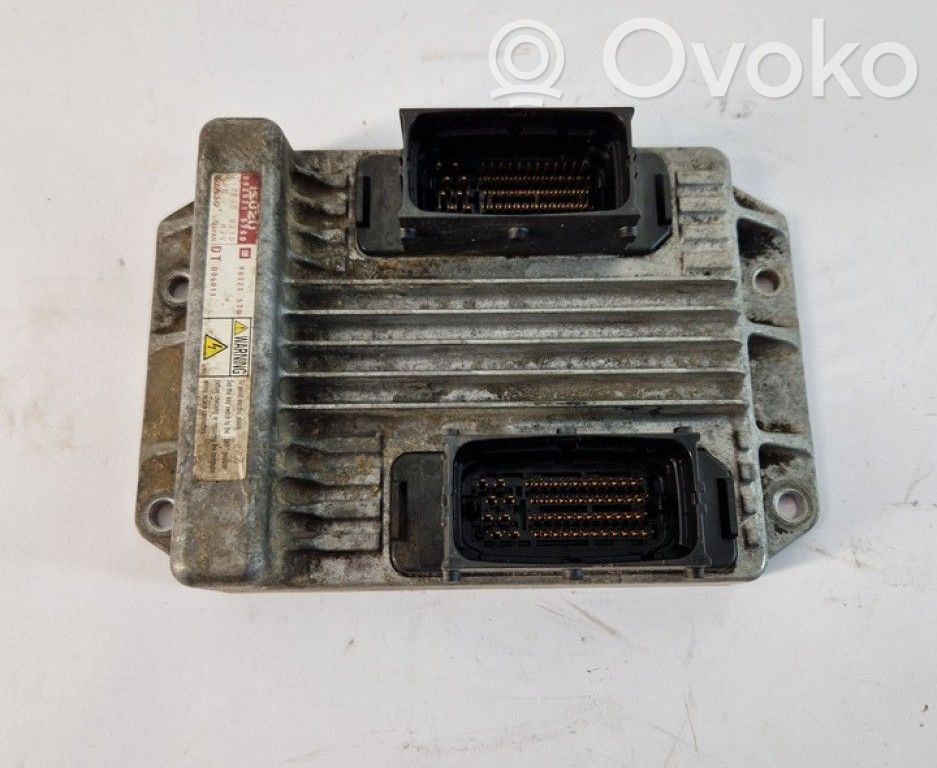 Opel Combo C Engine control unit/module 