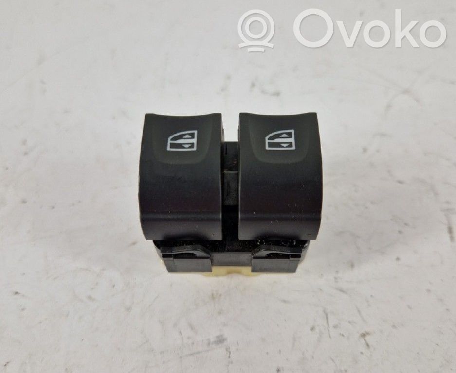 Electric window control switch   254118722R,254118722R,254118722R