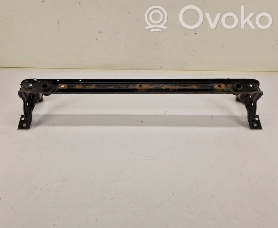 Volvo V40 Fixation de radiateur 