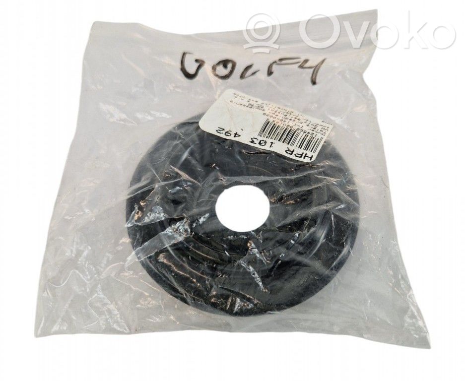 Volkswagen Golf IV Staffa di rinforzo per l’ammortizzatore anteriore 