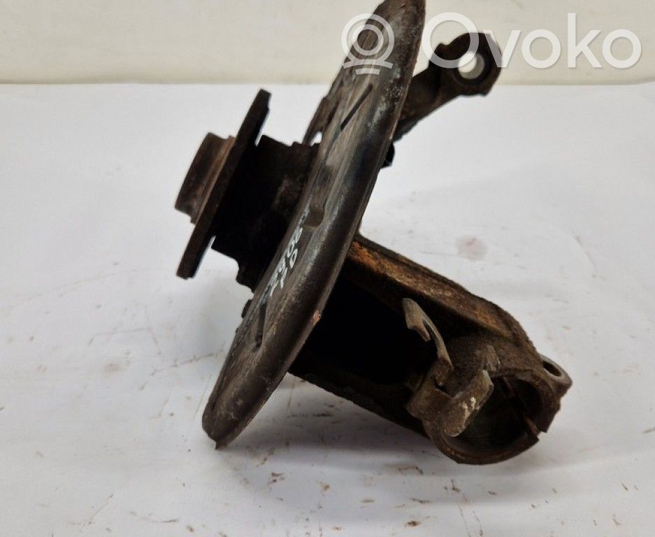 Cubo de rueda delantera
