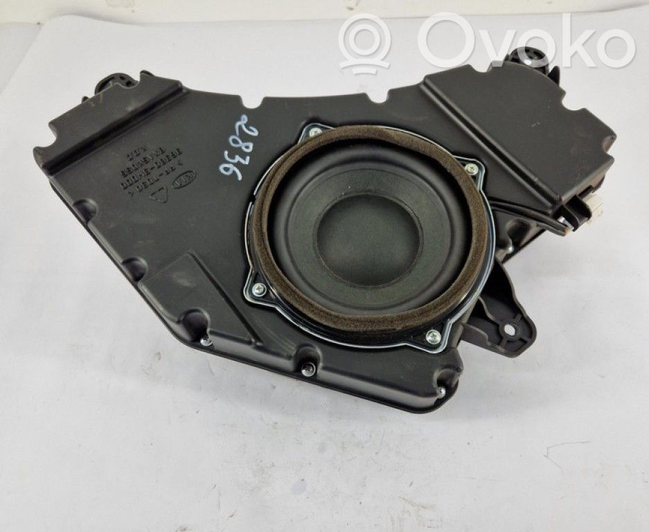 KIA Sportage Subwoofer 