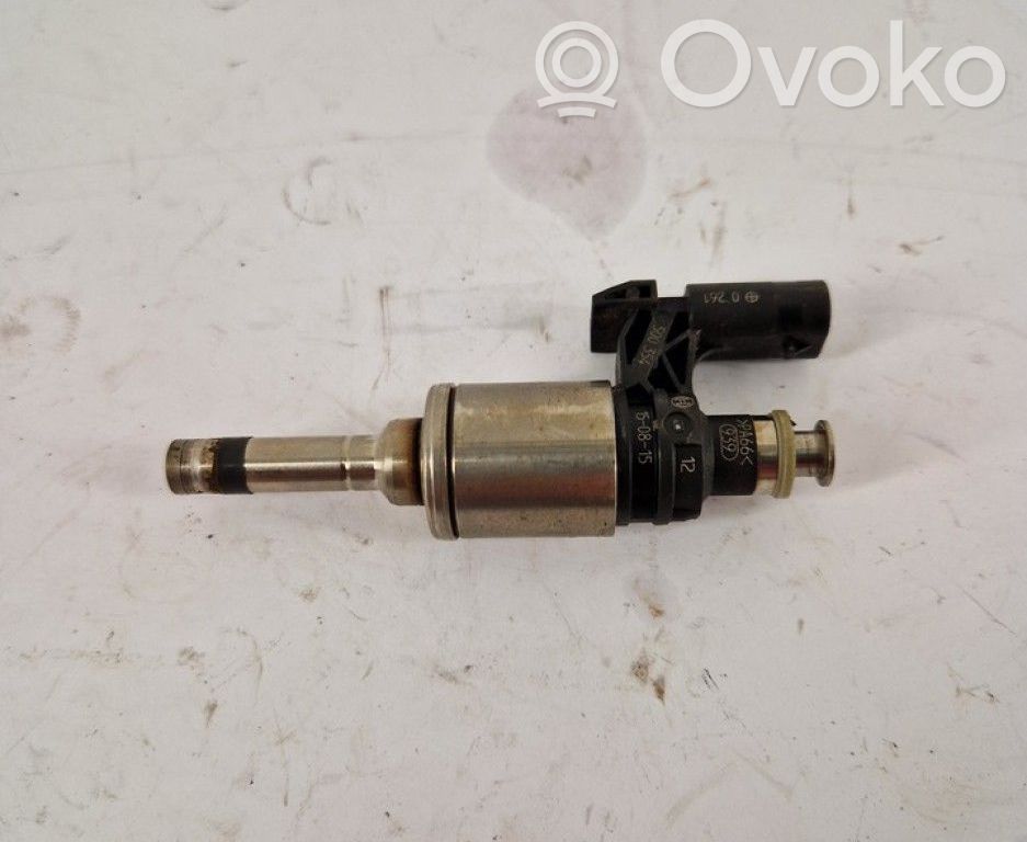 Volkswagen PASSAT B8 Iniettore