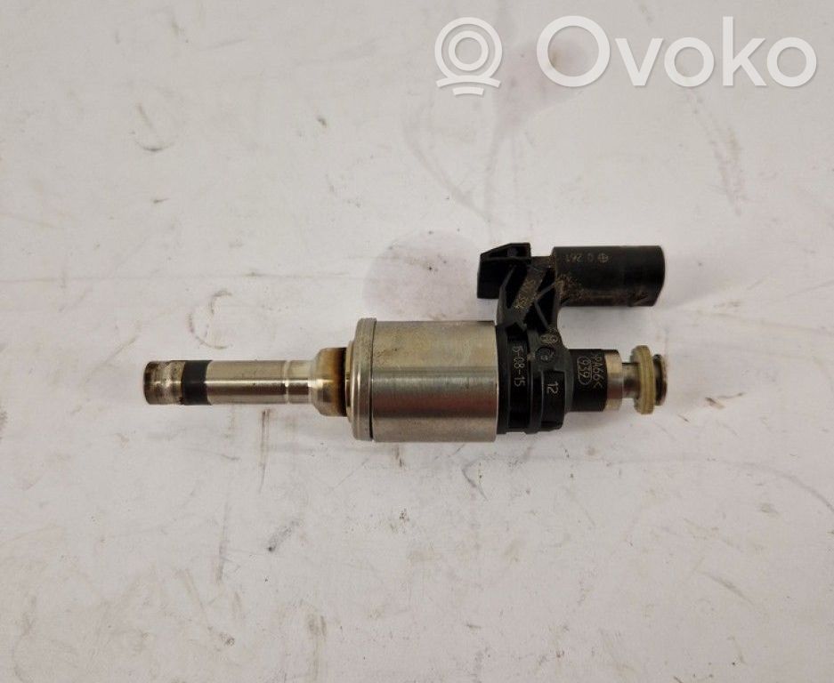Volkswagen PASSAT B8 Iniettore