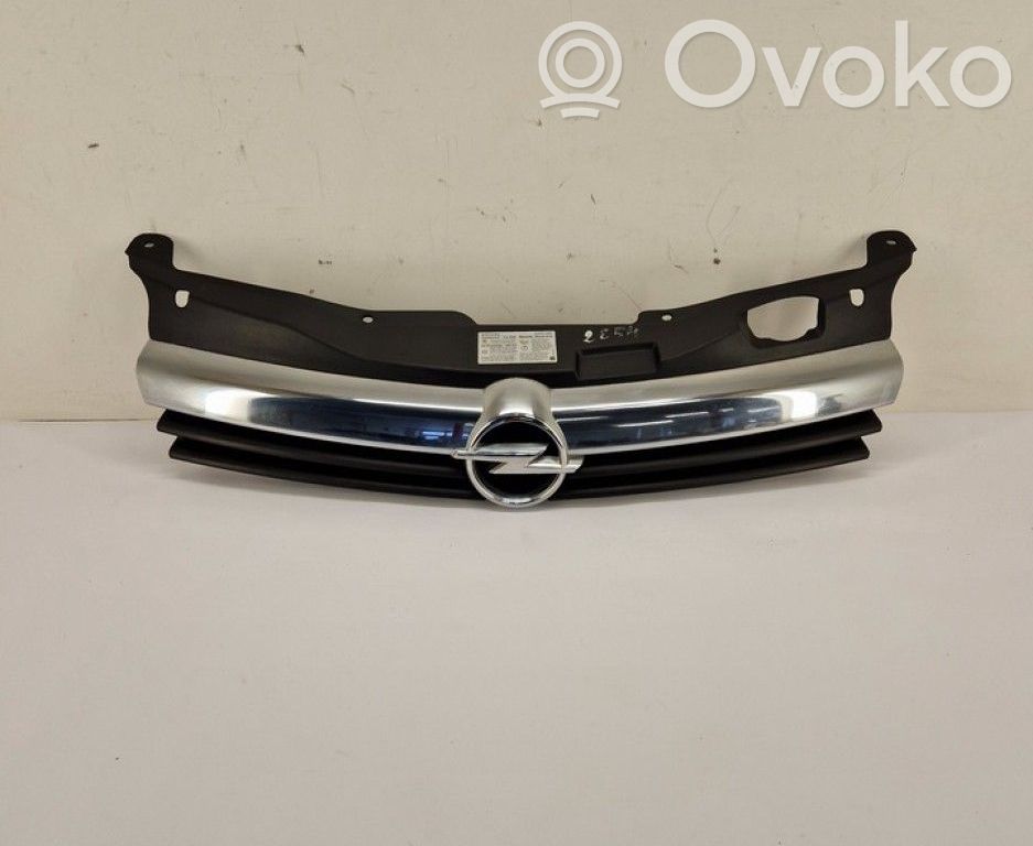 Opel Astra H Griglia anteriore 