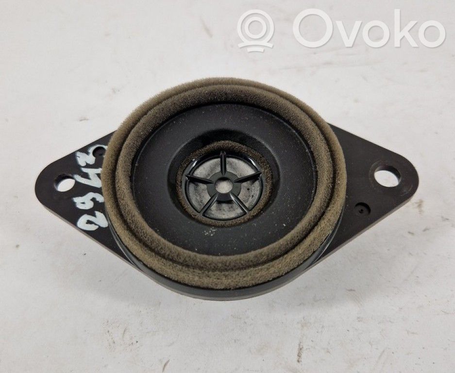 Toyota RAV 4 (XA40) Etuoven kaiutin 