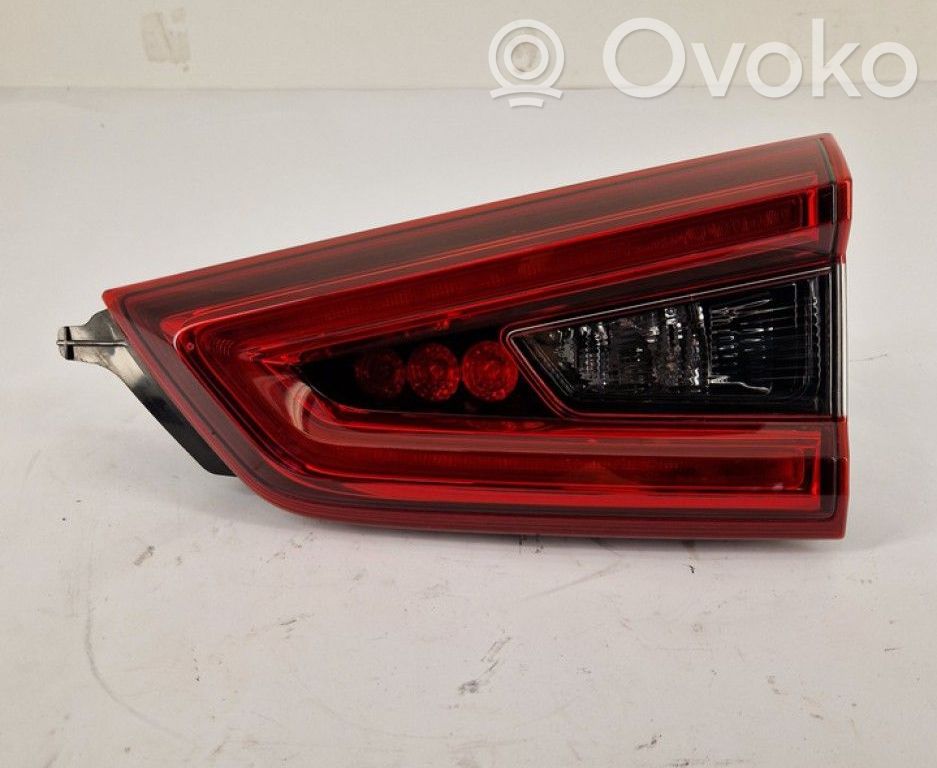 Nissan Qashqai Luces portón trasero/de freno 