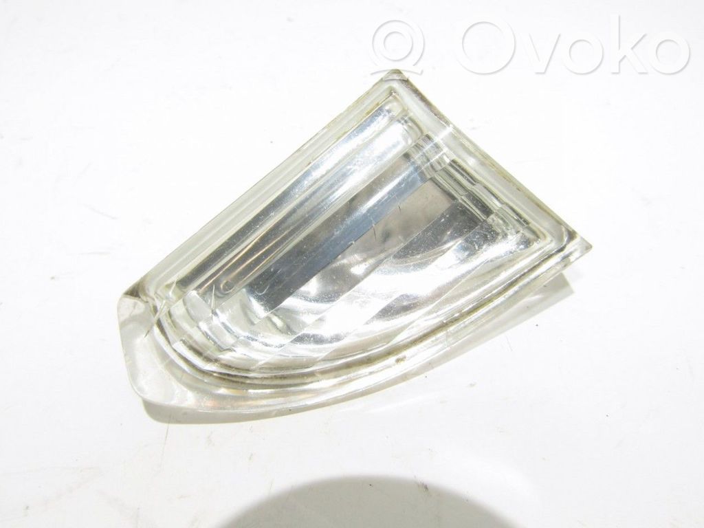 Volkswagen PASSAT CC Reflector delantero 
