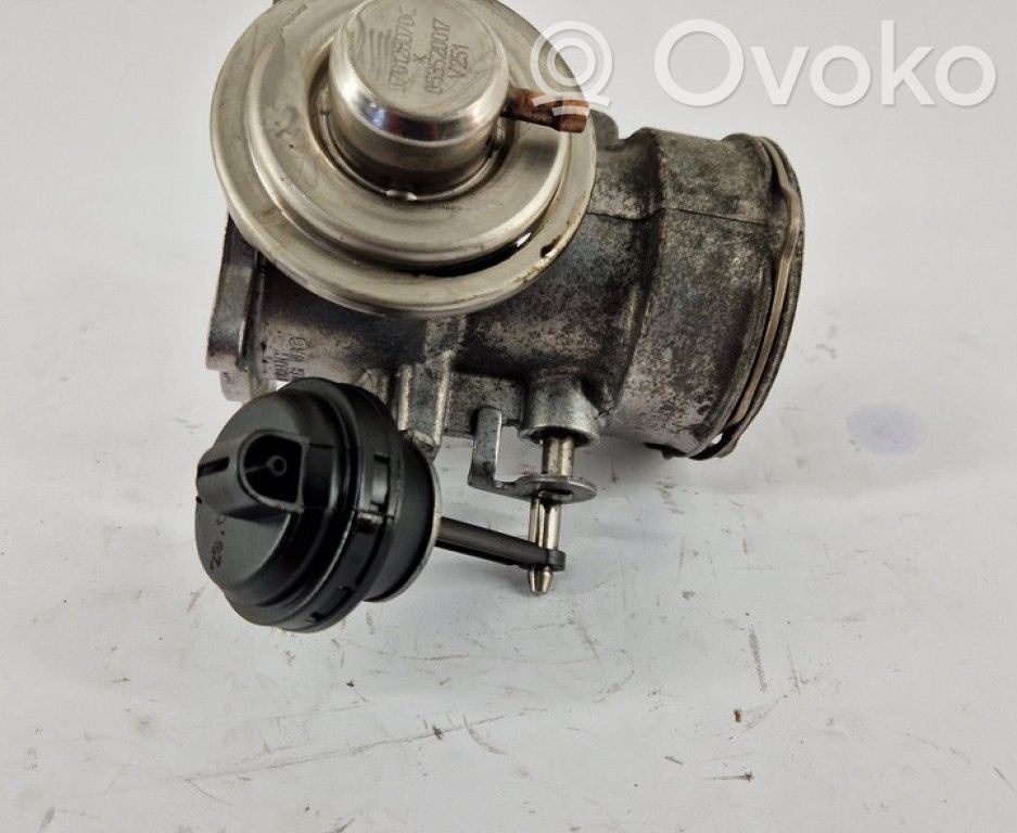 Volkswagen Touareg I Valvola EGR 