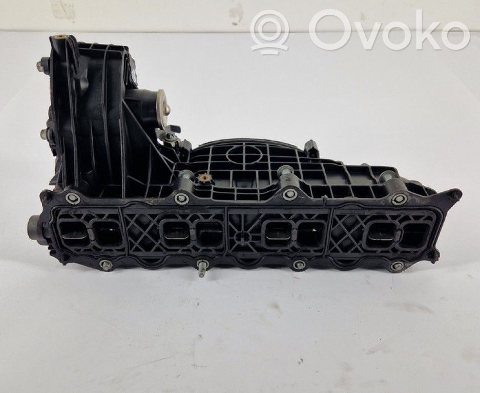 Mercedes-Benz C W205 Galerie admisie