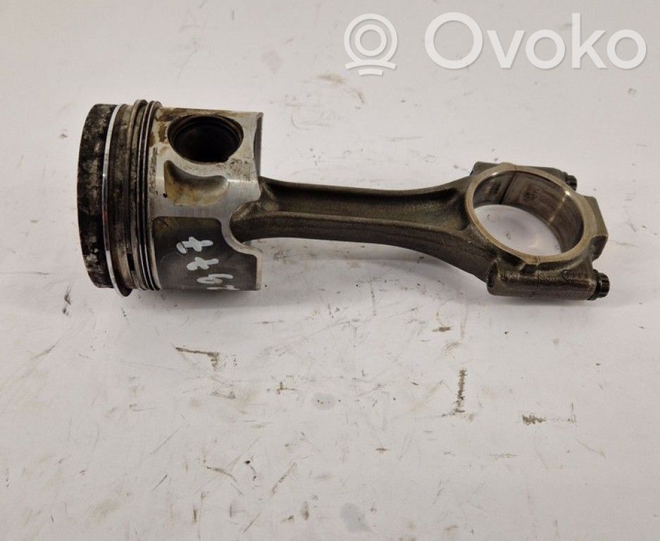 Piston