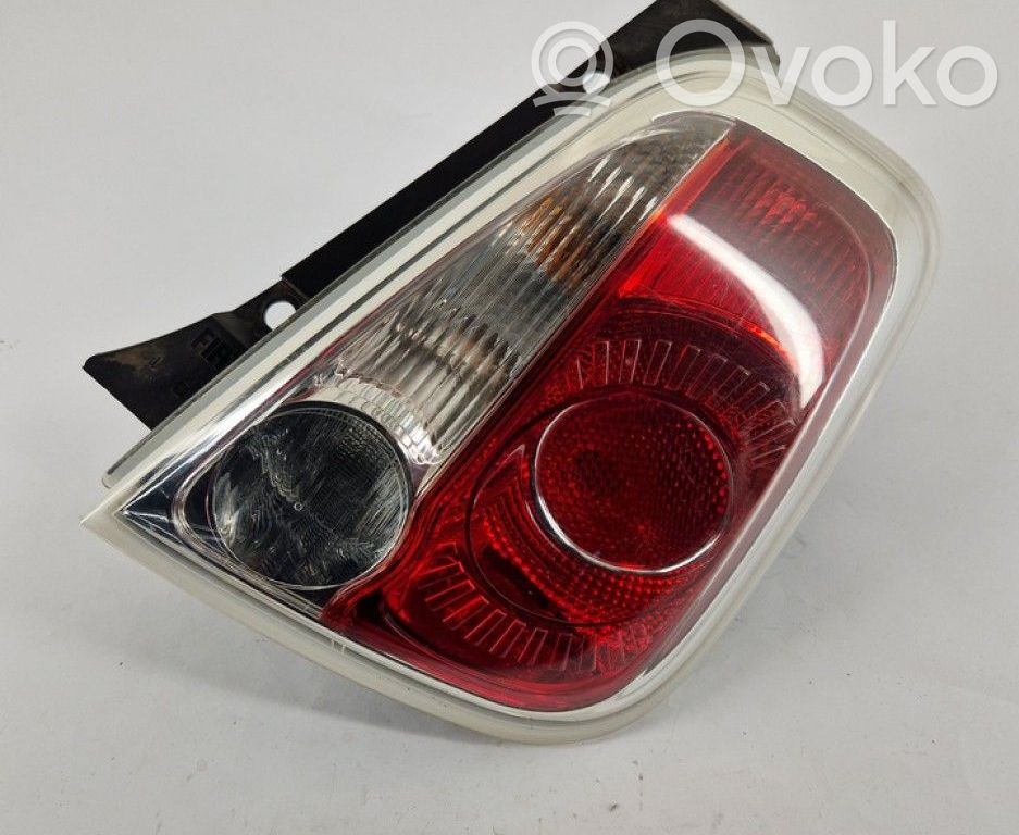 Fiat 500 Lampă spate în caroserie 