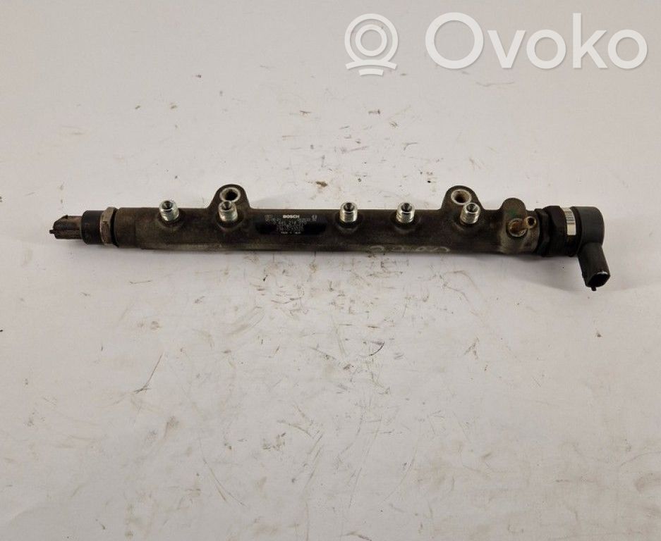 Toyota Corolla E120 E130 Polttoainepääputki 