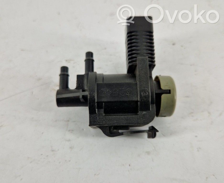 Volkswagen Touareg I Solenoid supapă turbosuflantă