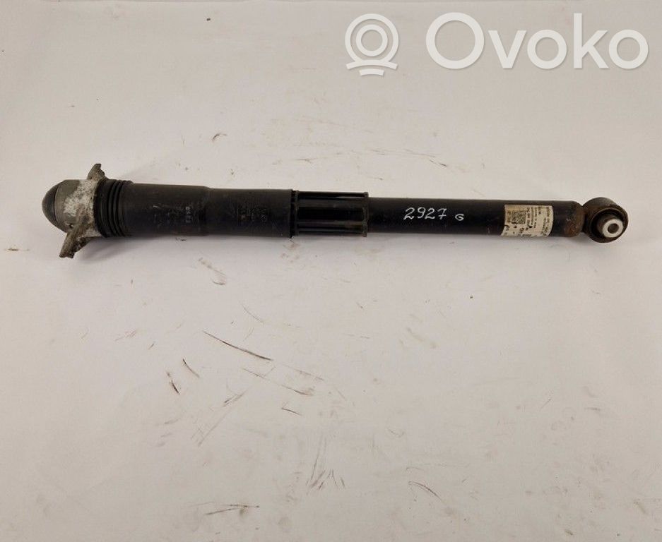 Volkswagen PASSAT B8 Stoßdämpfer hinten 