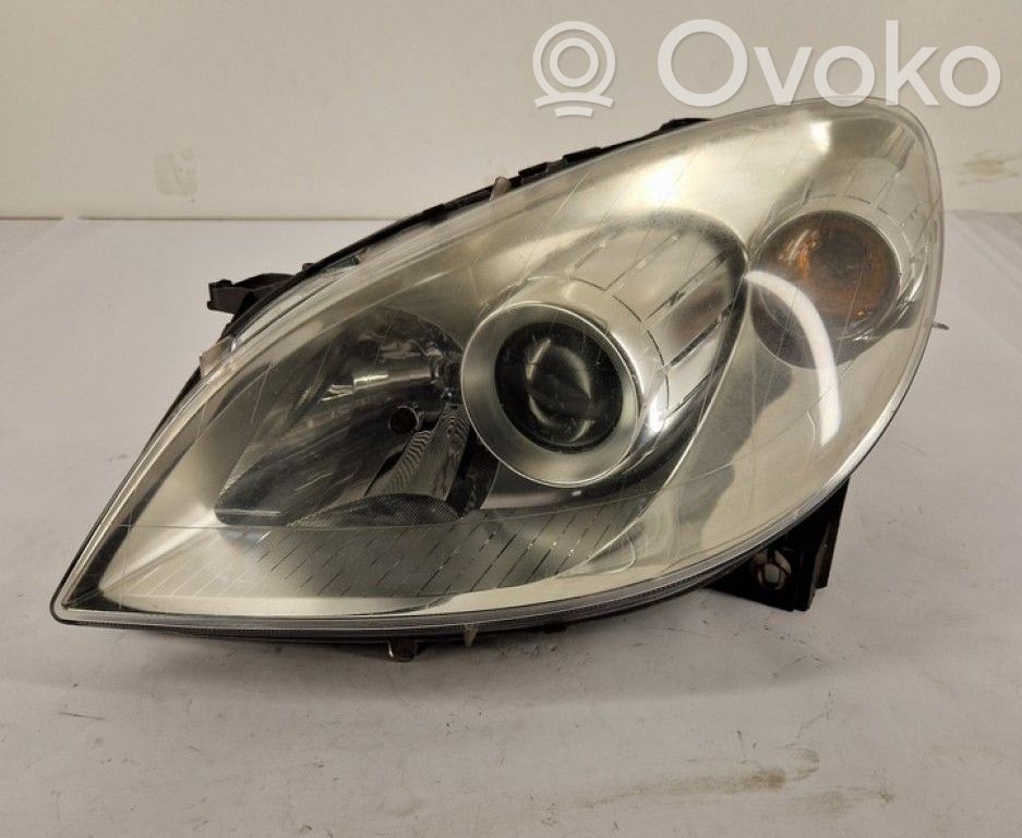 Mercedes-Benz B W245 Phare frontale