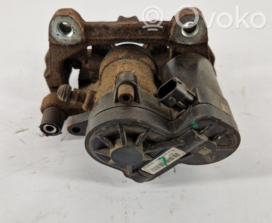 Takajarrusatula   DG9C2D251A,DG9C2D251A,DG9C2D251A,DG9C2D251AL