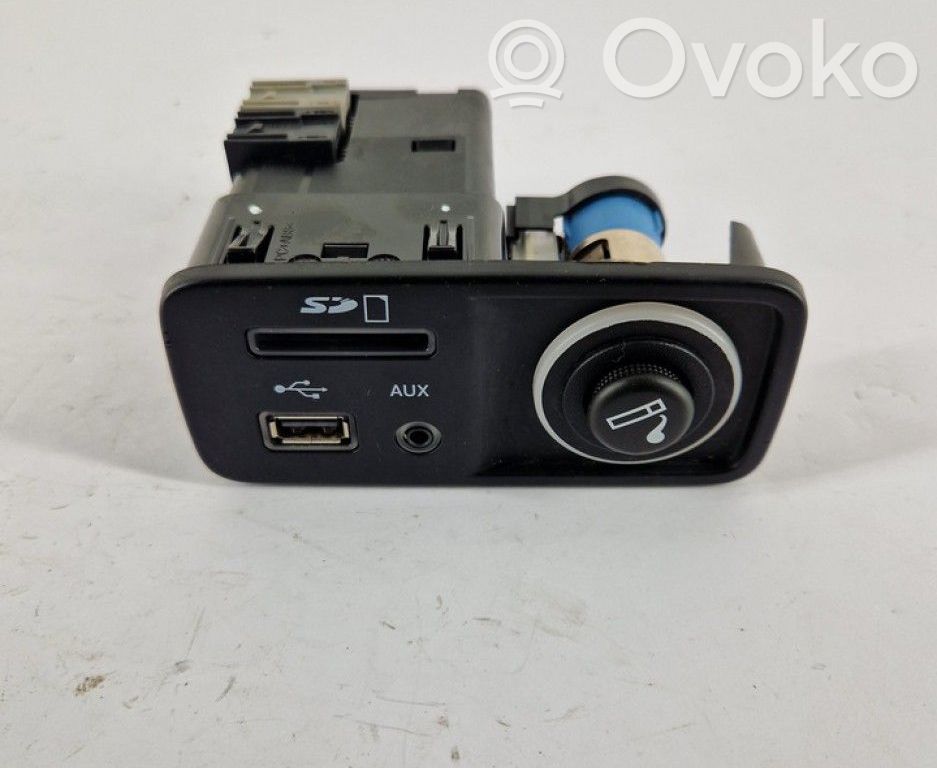 Jeep Cherokee Connettore plug in AUX 