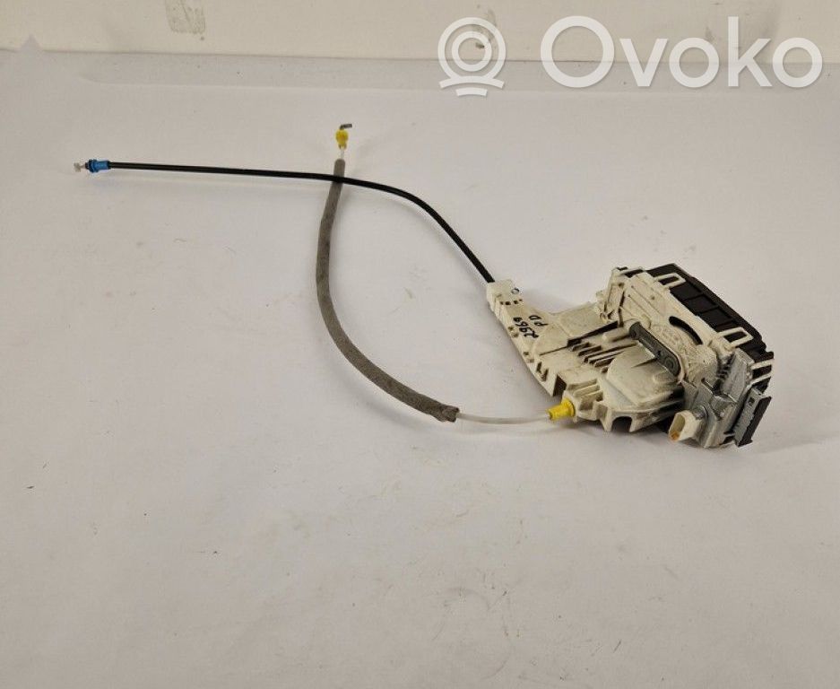 Etuoven lukko   45121168,45121168,45121168,45021168,A9067201735