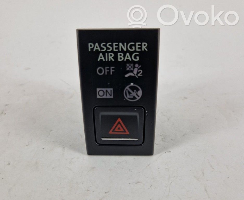 Botón interruptor de luz de peligro   5C6953509B,5C6953509B,5C6953509B